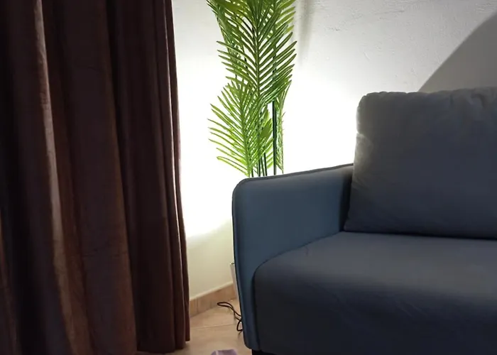 Turdiu New * Τίρανα