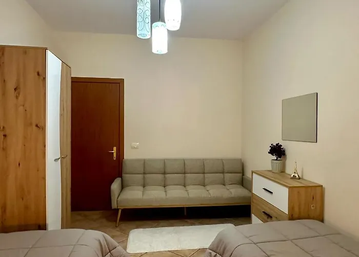 Turdiu New * Τίρανα